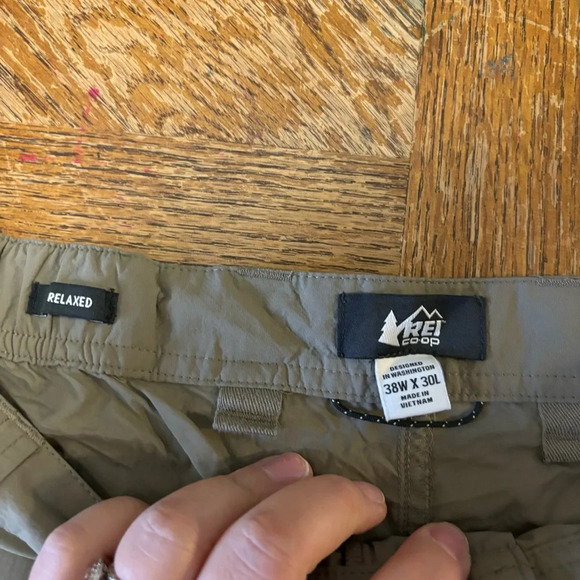REI Sahara Mens Tan Convertible Hiking Pants, Size 38x30 Relaxed Outdoors Work - Picture 4 of 7